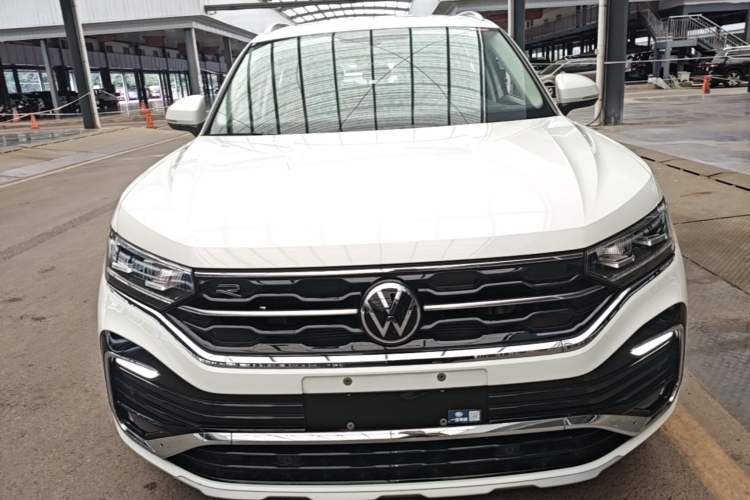 Used Volkswagen Tayron X 2020 330TSI Two-Wheel Drive Luxury Smart Connectivity Version Front