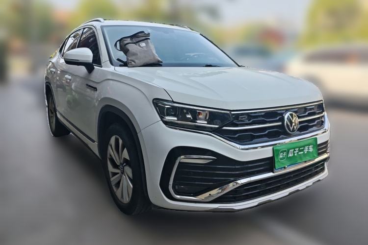 Used Volkswagen Tayron X 2020 330TSI Two-Wheel Drive Luxury Smart Connectivity Version Front Right 45 Deg