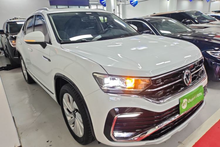 Used Volkswagen Tayron X 2020 330TSI Two-Wheel Drive Luxury Smart Connectivity Version Front Right 45 Deg