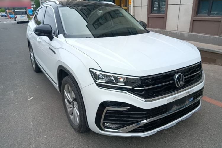 Used Volkswagen Tayron X 2020 330TSI Two-Wheel Drive Luxury Smart Connectivity Version Front Right 45 Deg