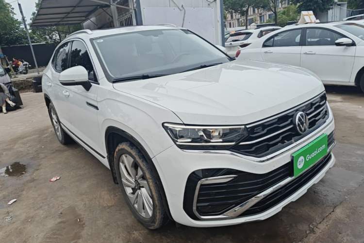 Used Volkswagen Tayron X 2020 330TSI Two-Wheel Drive Luxury Smart Connectivity Version Front Right 45 Deg