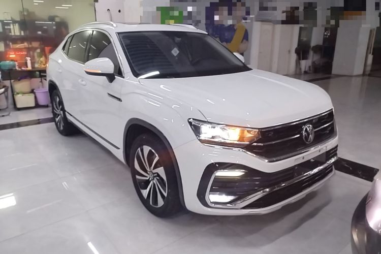 Used Volkswagen Tayron X 2020 330TSI Two-Wheel Drive Luxury Smart Connectivity Version Front Right 45 Deg