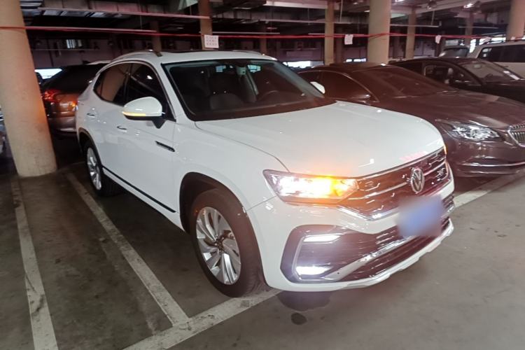 Used Volkswagen Tayron X 2020 330TSI Two-Wheel Drive Luxury Smart Connectivity Version Front Right 45 Deg