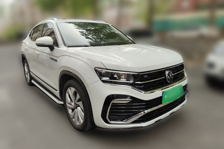 Used Volkswagen Tayron X 2020 330TSI Two-Wheel Drive Luxury Smart Connectivity Version Front Right 45 Deg
