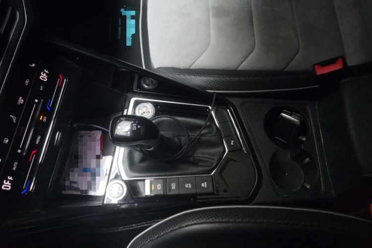 Used Volkswagen Tayron X 2020 330TSI Two-Wheel Drive Luxury Smart Connectivity Version Gear Lever