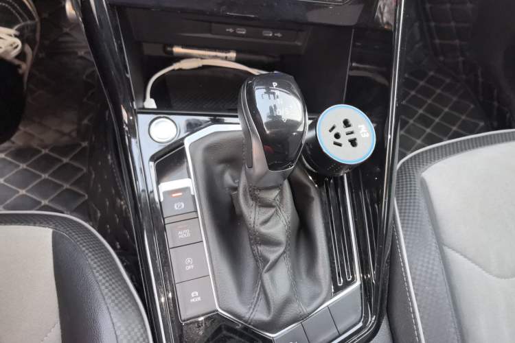 Used Volkswagen Tayron X 2020 330TSI Two-Wheel Drive Luxury Smart Connectivity Version Gear Lever