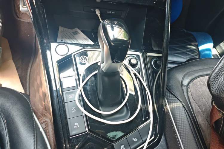 Used Volkswagen Tayron X 2020 330TSI Two-Wheel Drive Flagship Smart Connectivity Version Gear Lever