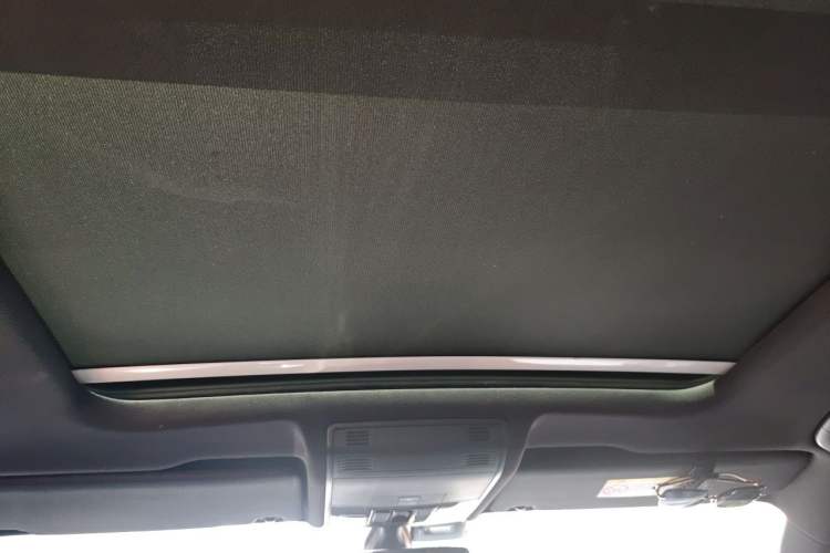 Used Volkswagen Tayron X 2020 330TSI Two-Wheel Drive Flagship Smart Connectivity Version Headliner