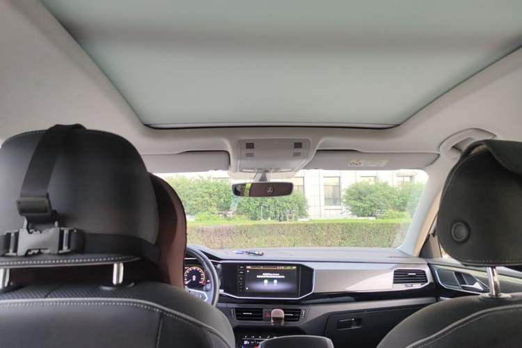 Used Volkswagen Tayron X 2020 330TSI Two-Wheel Drive Luxury Smart Connectivity Version Headliner