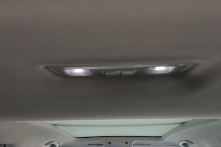Used Volkswagen Tayron X 2020 330TSI Two-Wheel Drive Luxury Smart Connectivity Version Headliner
