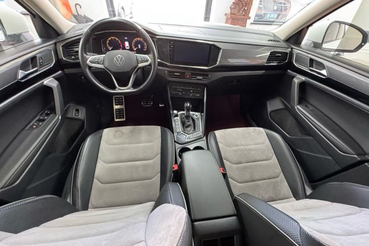 Used Volkswagen Tayron X 2020 330TSI Two-Wheel Drive Luxury Smart Connectivity Version Interior 1