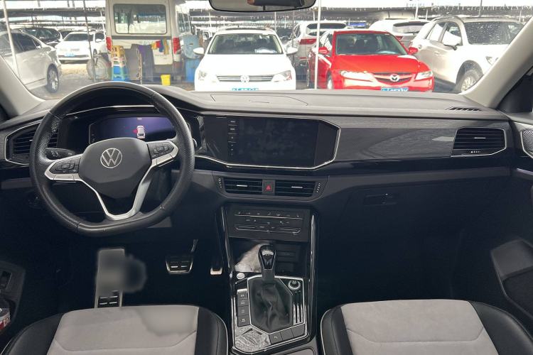 Used Volkswagen Tayron X 2020 330TSI Two-Wheel Drive Luxury Smart Connectivity Version Interior 1