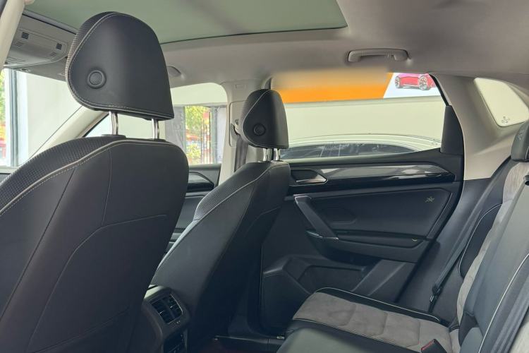 Used Volkswagen Tayron X 2020 330TSI Two-Wheel Drive Luxury Smart Connectivity Version Interior 3