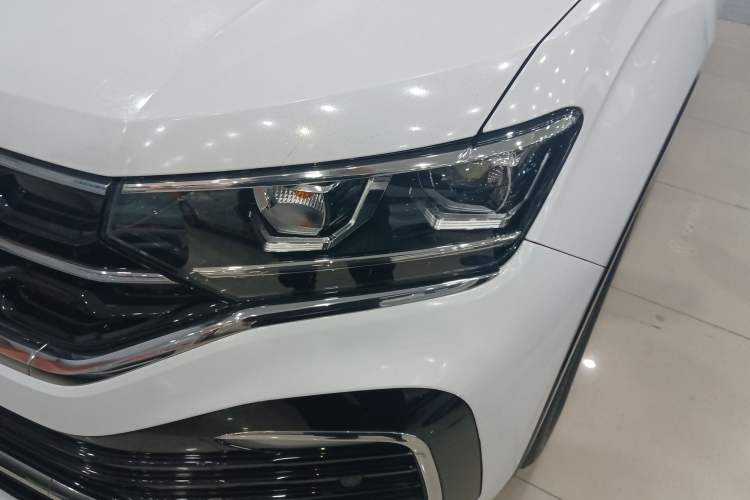 Used Volkswagen Tayron X 2020 330TSI Two-Wheel Drive Luxury Smart Connectivity Version Left Front Headlight