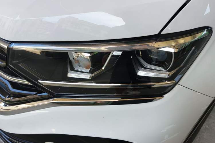 Used Volkswagen Tayron X 2020 330TSI Two-Wheel Drive Luxury Smart Connectivity Version Left Front Headlight