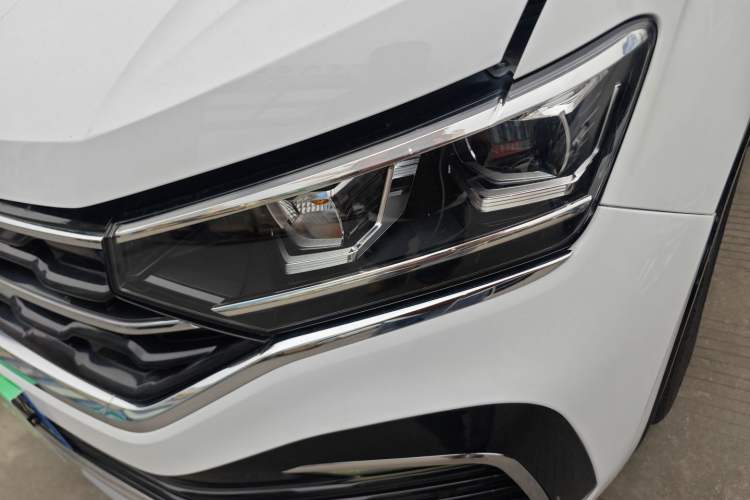 Used Volkswagen Tayron X 2020 330TSI Two-Wheel Drive Luxury Smart Connectivity Version Left Front Headlight