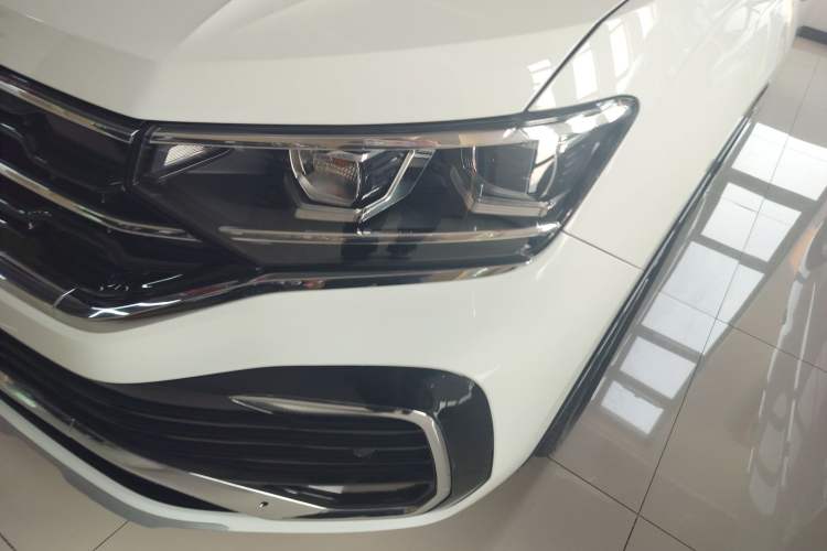 Used Volkswagen Tayron X 2020 330TSI Two-Wheel Drive Luxury Smart Connectivity Version Left Front Headlight