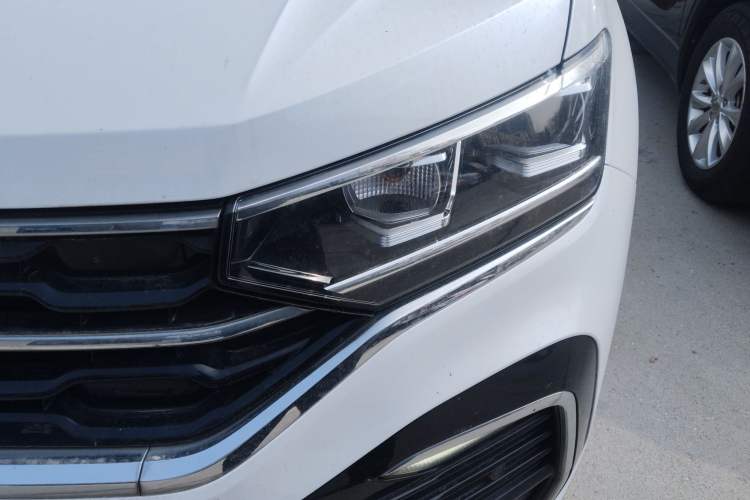 Used Volkswagen Tayron X 2020 330TSI Two-Wheel Drive Luxury Smart Connectivity Version Left Front Headlight