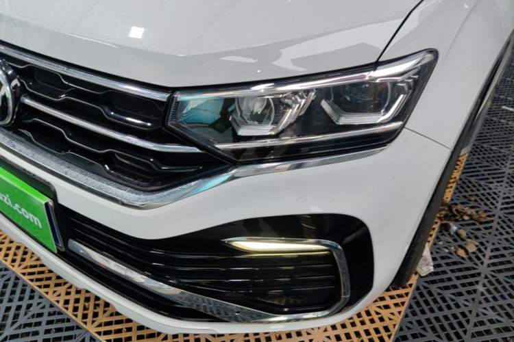 Used Volkswagen Tayron X 2020 330TSI Two-Wheel Drive Flagship Smart Connectivity Version Left Front Headlight