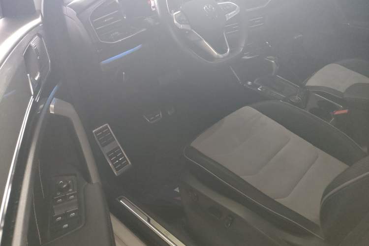 Used Volkswagen Tayron X 2020 380TSI Four-Wheel Drive Flagship Smart Connectivity Version Left Front Seat