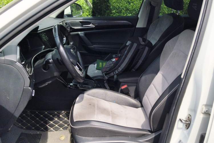 Used Volkswagen Tayron X 2020 330TSI Two-Wheel Drive Luxury Smart Connectivity Version Left Front Seat