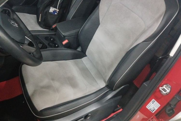 Used Volkswagen Tayron X 2020 330TSI Two-Wheel Drive Luxury Smart Connectivity Version Left Front Seat