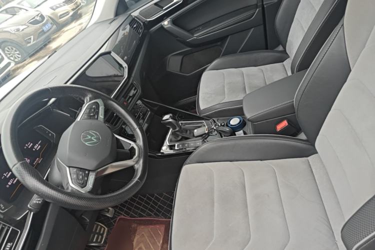 Used Volkswagen Tayron X 2020 330TSI Two-Wheel Drive Luxury Smart Connectivity Version Left Front Seat