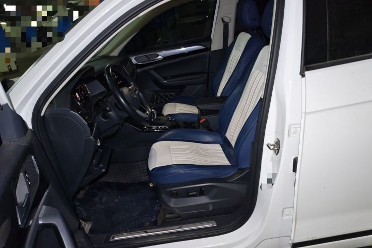 Used Volkswagen Tayron X 2020 330TSI Two-Wheel Drive Luxury Smart Connectivity Version Left Front Seat