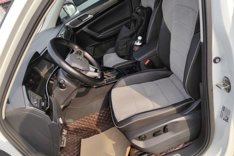 Used Volkswagen Tayron X 2020 330TSI Two-Wheel Drive Luxury Smart Connectivity Version Left Front Seat