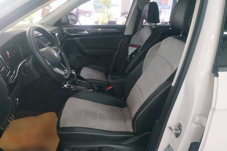 Used Volkswagen Tayron X 2020 330TSI Two-Wheel Drive Luxury Smart Connectivity Version Left Front Seat