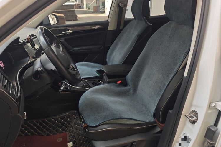 Used Volkswagen Tayron X 2020 330TSI Two-Wheel Drive Luxury Smart Connectivity Version Left Front Seat