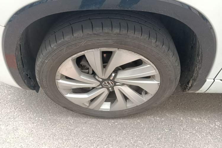 Used Volkswagen Tayron X 2020 330TSI Two-Wheel Drive Luxury Smart Connectivity Version Left Front Wheel Hub