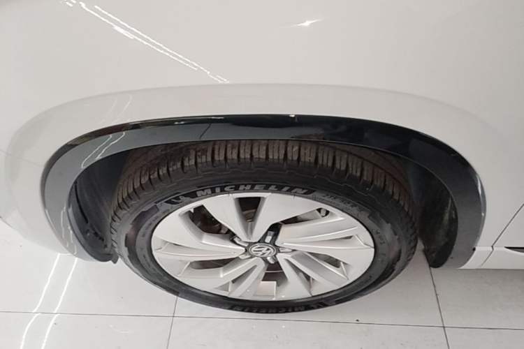 Used Volkswagen Tayron X 2020 330TSI Two-Wheel Drive Luxury Smart Connectivity Version Left Front Wheel Hub