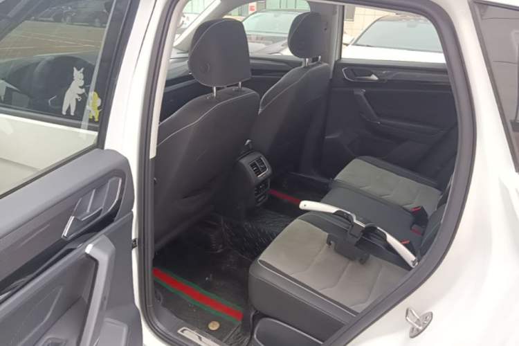 Used Volkswagen Tayron X 2020 330TSI Two-Wheel Drive Luxury Smart Connectivity Version Left Rear Seat