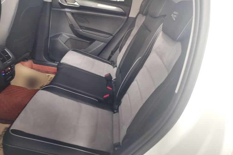 Used Volkswagen Tayron X 2020 330TSI Two-Wheel Drive Luxury Smart Connectivity Version Left Rear Seat