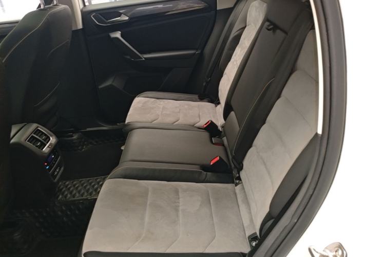 Used Volkswagen Tayron X 2020 330TSI Two-Wheel Drive Luxury Smart Connectivity Version Left Rear Seat