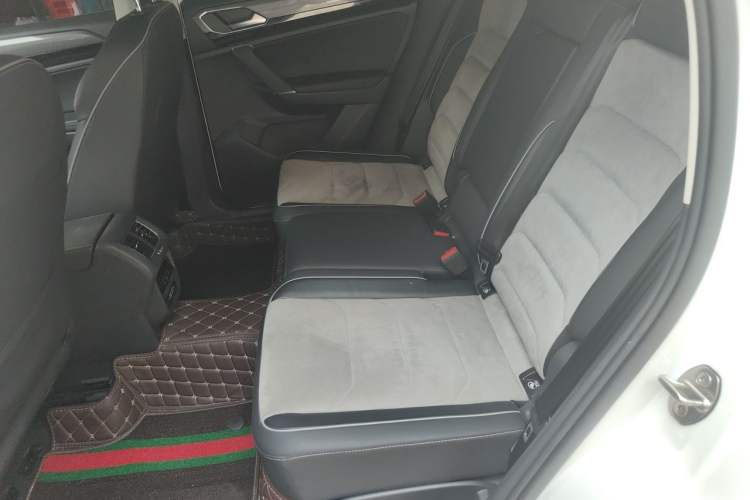 Used Volkswagen Tayron X 2020 330TSI Two-Wheel Drive Luxury Smart Connectivity Version Left Rear Seat