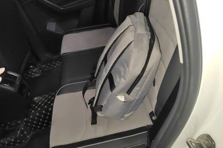 Used Volkswagen Tayron X 2020 330TSI Two-Wheel Drive Luxury Smart Connectivity Version Left Rear Seat