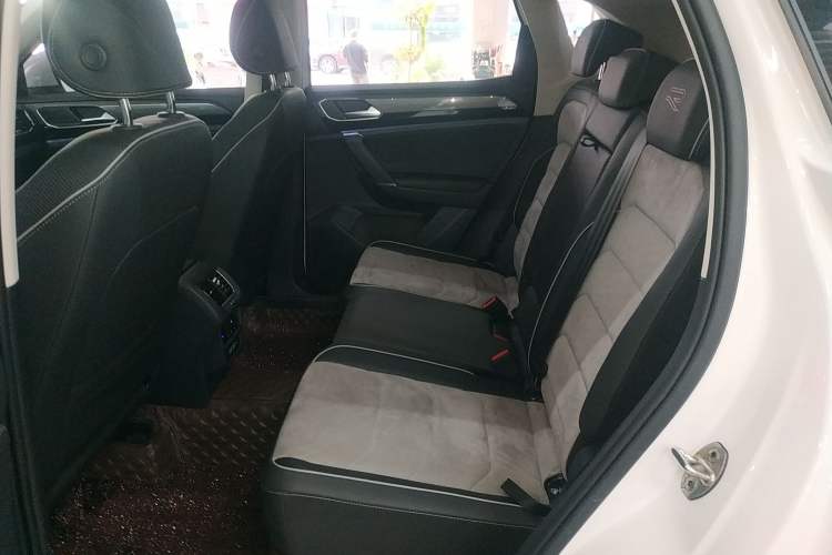 Used Volkswagen Tayron X 2020 330TSI Two-Wheel Drive Luxury Smart Connectivity Version Left Rear Seat