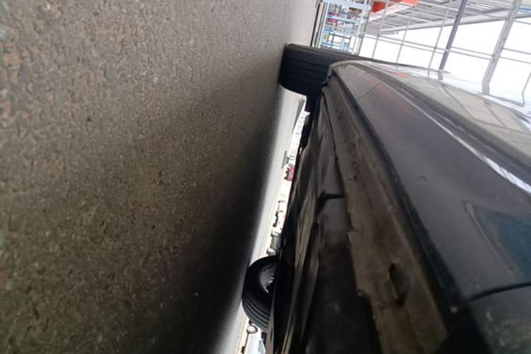 Used Volkswagen Tayron X 2020 330TSI Two-Wheel Drive Luxury Smart Connectivity Version Left Side Sill