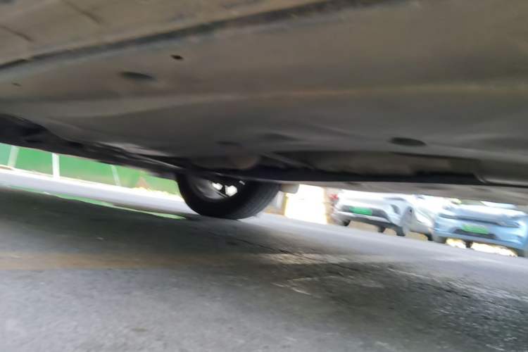 Used Volkswagen Tayron X 2020 330TSI Two-Wheel Drive Luxury Smart Connectivity Version Left Side Sill