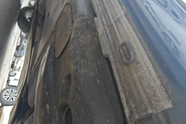 Used Volkswagen Tayron X 2020 330TSI Two-Wheel Drive Luxury Smart Connectivity Version Left Side Sill