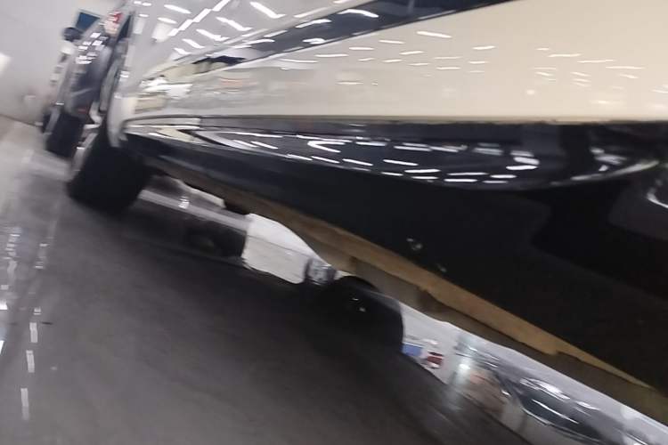 Used Volkswagen Tayron X 2020 330TSI Two-Wheel Drive Luxury Smart Connectivity Version Left Side Sill