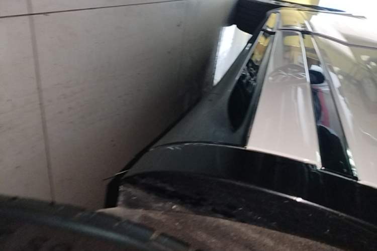 Used Volkswagen Tayron X 2020 330TSI Two-Wheel Drive Luxury Smart Connectivity Version Left Side Sill