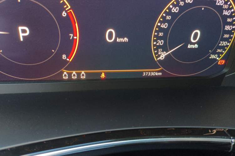 Used Volkswagen Tayron X 2020 330TSI Two-Wheel Drive Luxury Smart Connectivity Version Odometer Close Up