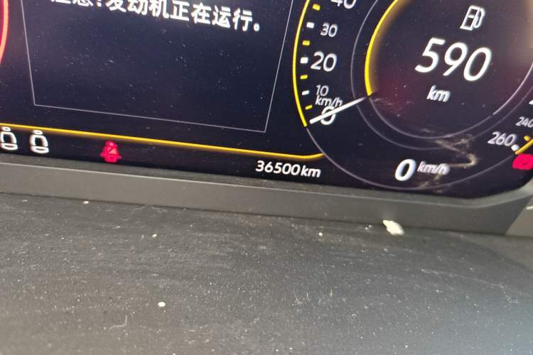 Used Volkswagen Tayron X 2020 330TSI Two-Wheel Drive Luxury Smart Connectivity Version Odometer Close Up