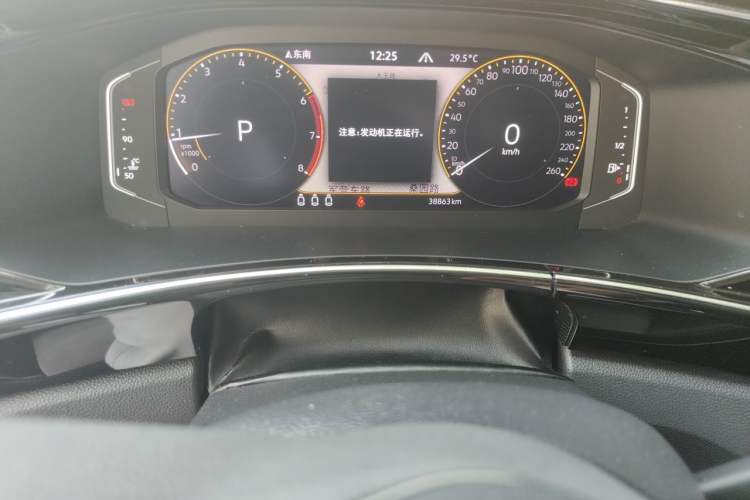Used Volkswagen Tayron X 2020 330TSI Two-Wheel Drive Luxury Smart Connectivity Version Odometer Close Up