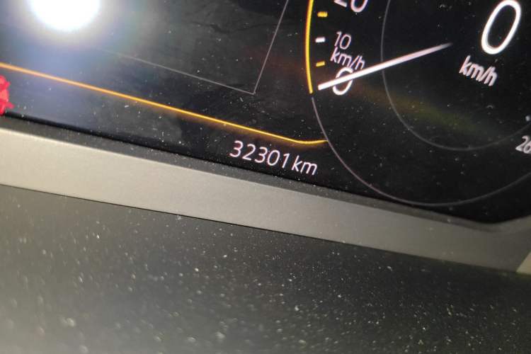 Used Volkswagen Tayron X 2020 330TSI Two-Wheel Drive Luxury Smart Connectivity Version Odometer Close Up
