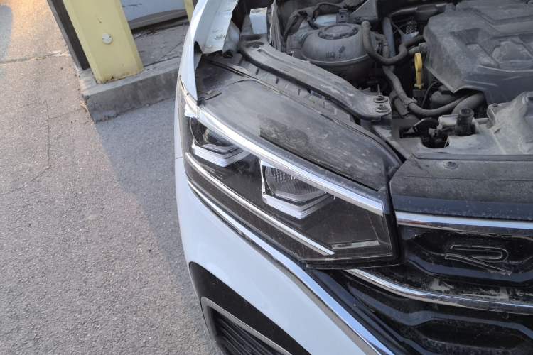 Used Volkswagen Tayron X 2020 330TSI Two-Wheel Drive Luxury Smart Connectivity Version Right Front Headlight