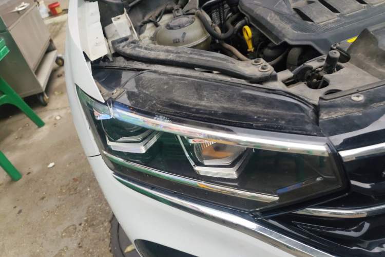 Used Volkswagen Tayron X 2020 330TSI Two-Wheel Drive Luxury Smart Connectivity Version Right Front Headlight